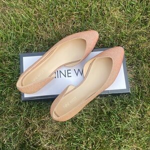 Nine West light gold sparkly flats 8M